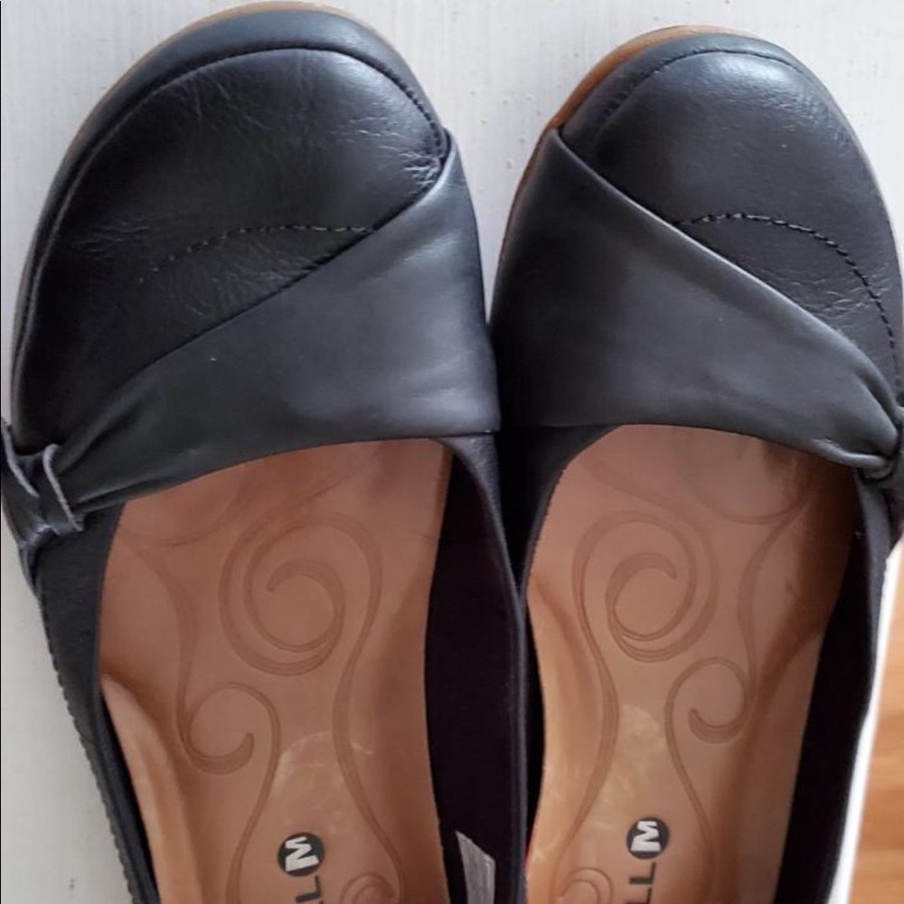 Merrell size 8.5 Flats